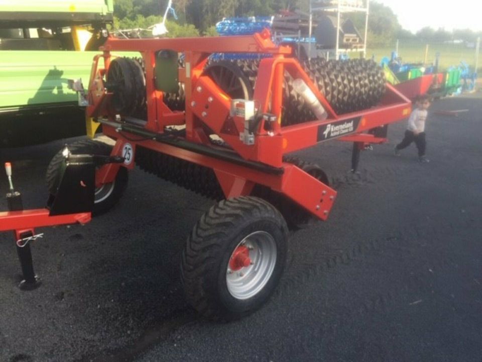 Kverneland Aufsattel-Cambridgewalze Actiroll 630 Classic in Friedberg (Hessen)