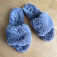 Hausschuh Fake Fur grau von flip*flop München - Laim Vorschau