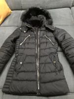 Winterjacke Zara schwarz Nordrhein-Westfalen - Neuss Vorschau