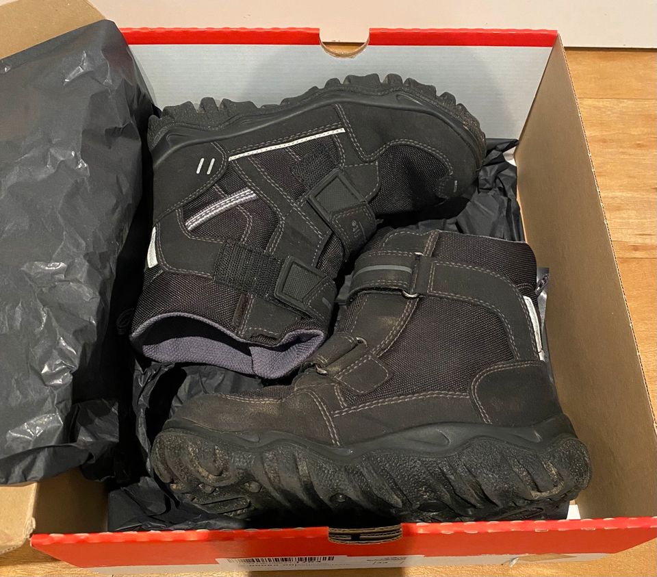 SUPERFIT HUSKY SCHNEESTIEFEL GR. 33 JUNGEN warm gefüttert 500080 in Hanau