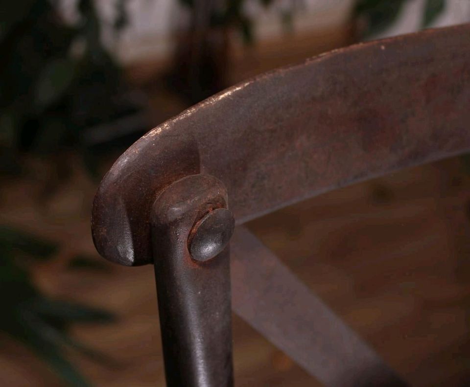 6 Stühle aus Schmiede-Eisen in Freiburg im Breisgau