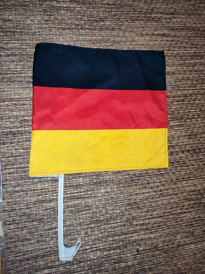 Deutsche Flagge- Flagge - Flaggen in Siek