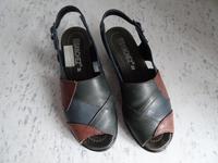 (9) Sandalen Gr. 38, mehrfarbig Sachsen - Marienberg Vorschau