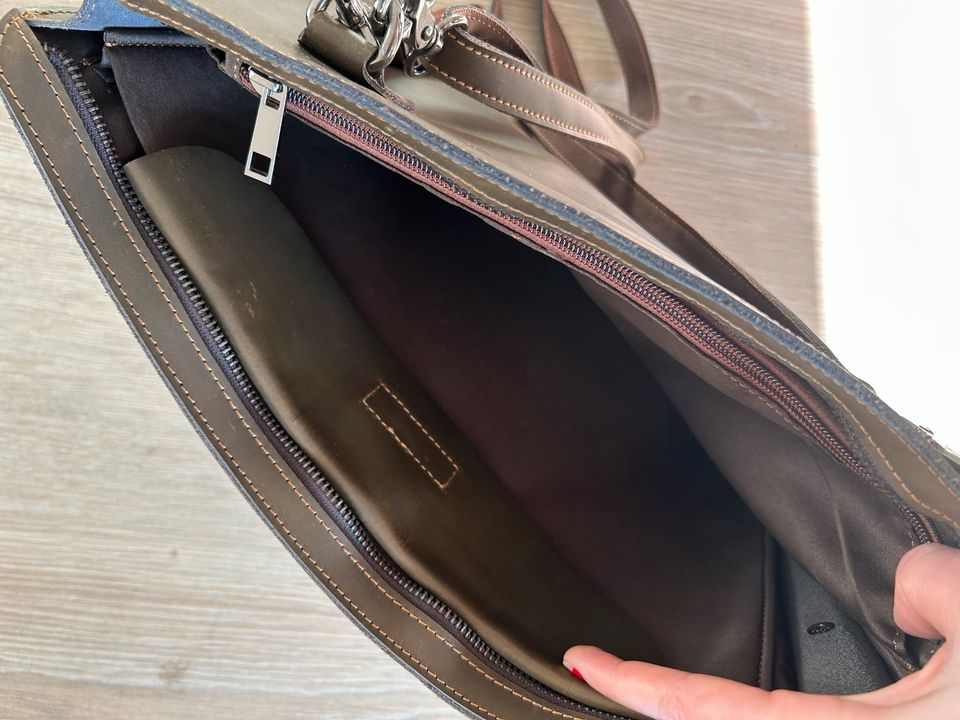 Leder Tasche für Laptop 13” in Bielefeld