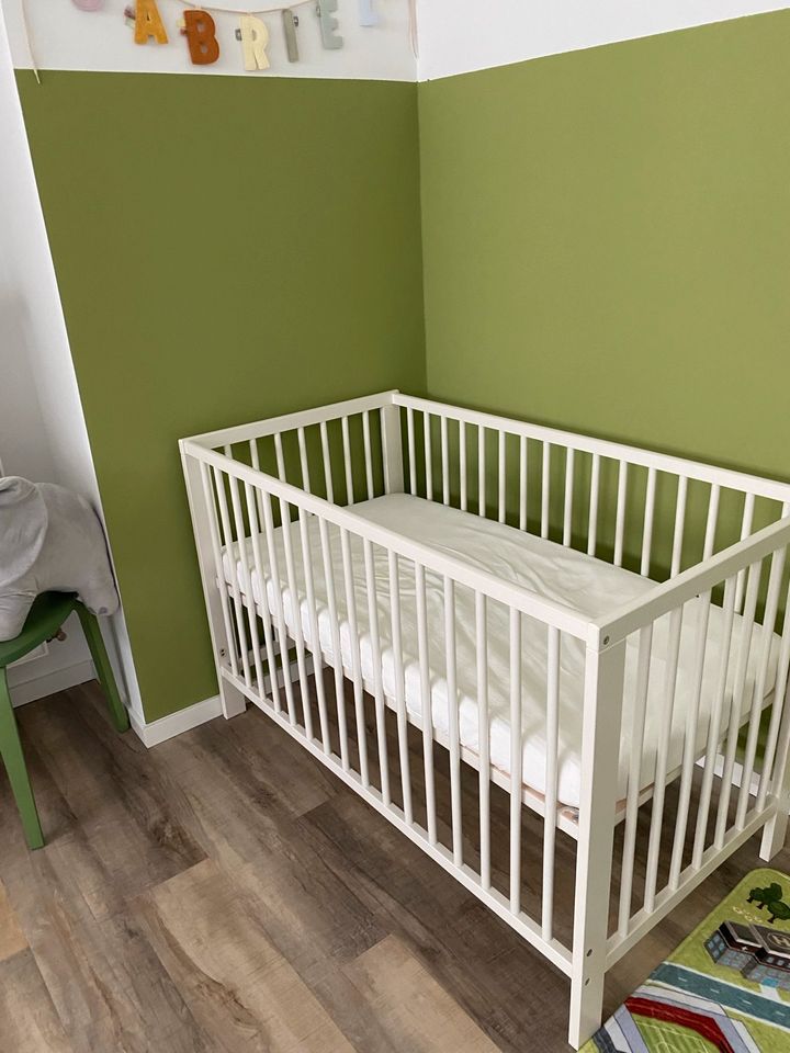 IKEA Babybett Gulliver mit Matratze in Köln