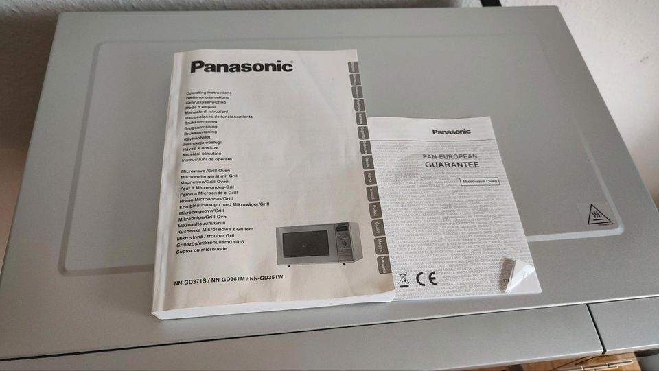 Mikrowelle Panasonic NN-GD371S Grill Ofen Küche in Leipzig