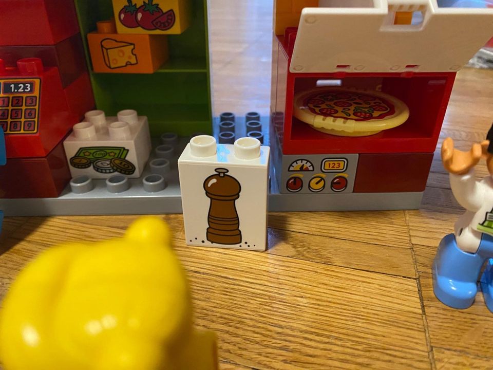 Lego Duplo meine Pizzeria und Lieferdienst in Berlin