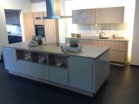 Große Einbauküche Küchenzeile Grifflos Küche Küchenblock NEU Nordrhein-Westfalen - Enger Vorschau