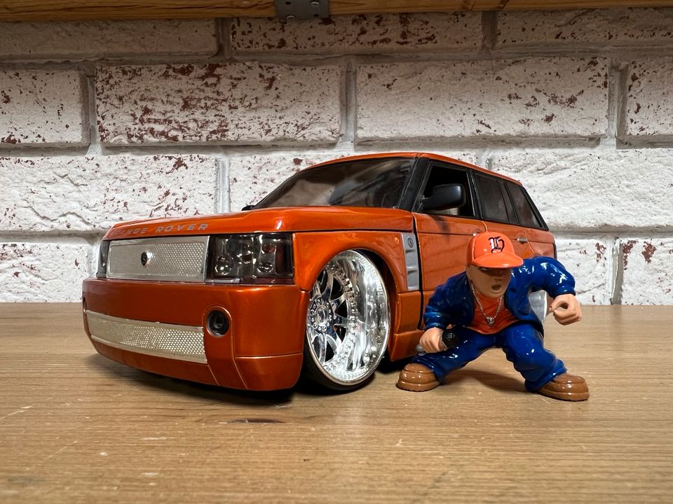 Range Rover Sport Jada Toys 1:24 mit Figur in München