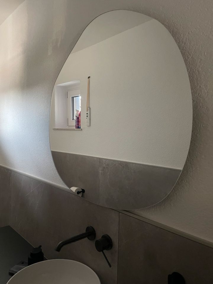 Tulup LED-Lichtspiegel Badspiegel Modern Wandspiegel in Stadtallendorf