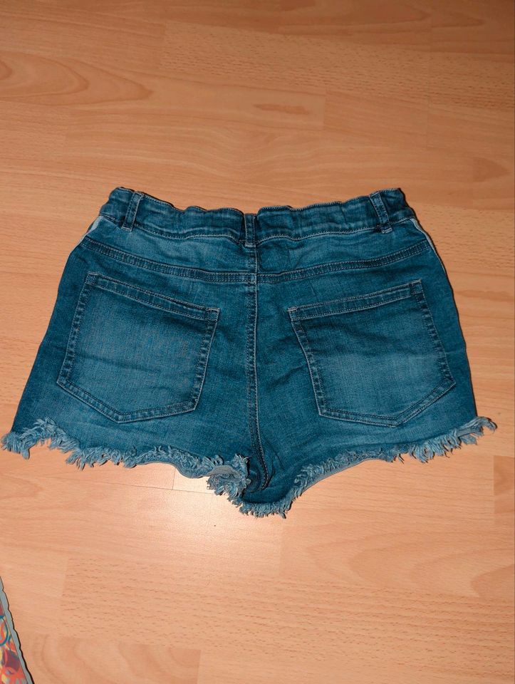 Shorts Tchibo Gr 158/164 blau in Emsbüren