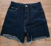 Hose Shorts Jeansshorts Gr. M-L bzw. 38-40 TOP Thüringen - Weimar Vorschau