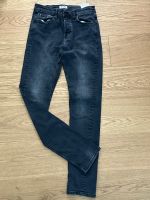 Only&Sons Herren schwarz/graue Jeans 30/34 slim–sehr guter Zustan Berlin - Wilmersdorf Vorschau