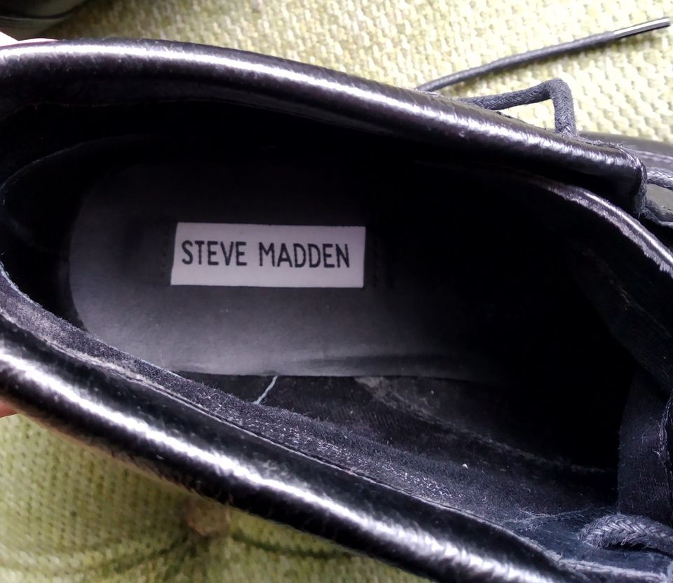 Schuhe Stiefeletten Boots Steve Madden • Gr. 38,5 • Farbe schwarz in Apen