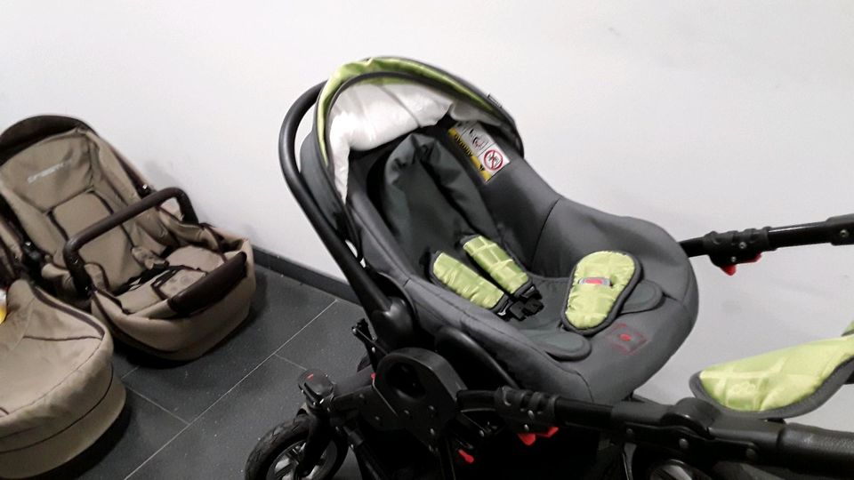 Kinderwagen 3 in 1 von Zekiwa in Potsdam