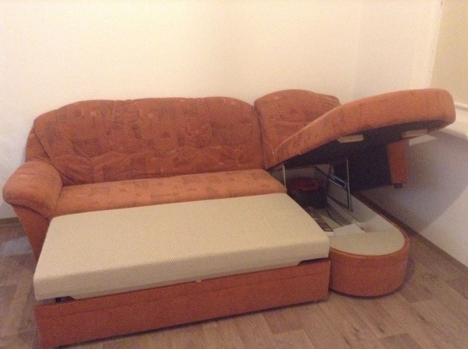 Couch Sofa mit Schlaffunktion und Bettkasten in Ueckermuende