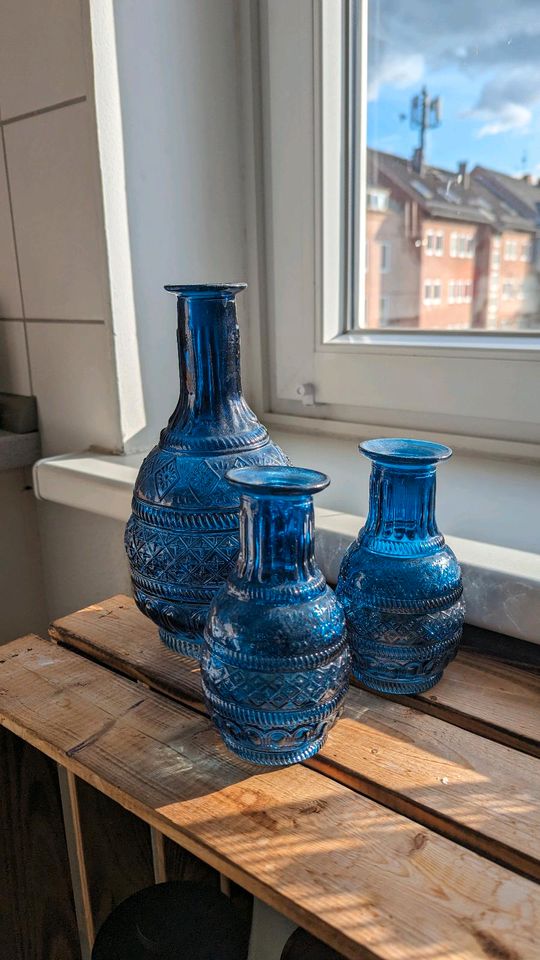 3er Set Glas Vasen blau in Kiel