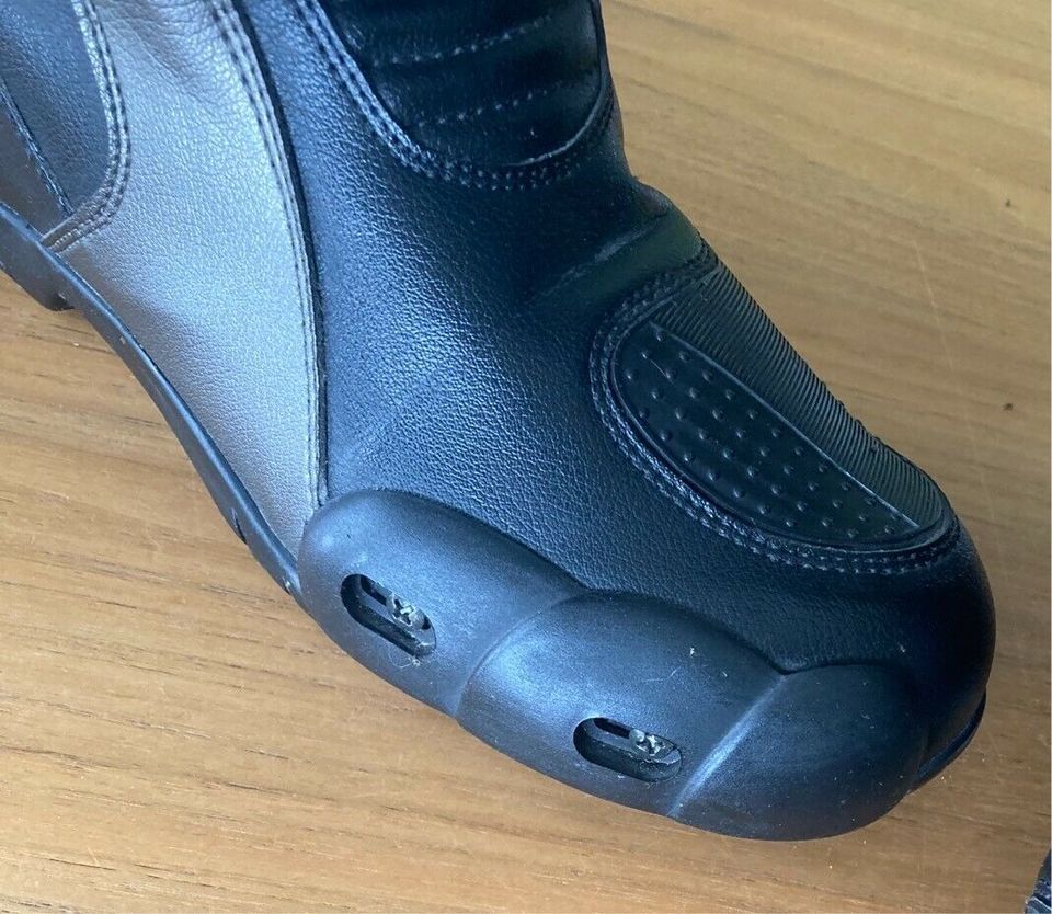 FLM Motorradstiefel Größe 41 in Selbitz