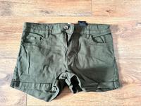 Kurze Jeans H-&M - Größe 38 grün Brandenburg - Oranienburg Vorschau