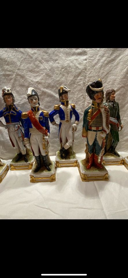 Scheibe Alsbach Porzellan Figuren Napoleons Garde in Essen