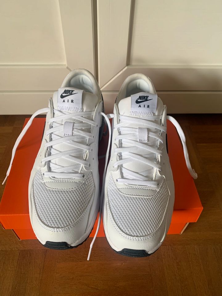 NIKE AIR MAX Gr.42 weiß / wie NEU! / UVP 120 Euro in Herne