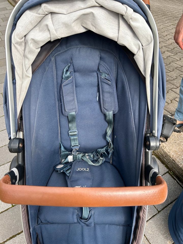 Toller Joolz Kombi-Kinderwagen in Waiblingen