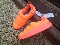 Adidas Puffylette Gr. 40 1/2 US7 orange Neu Berlin - Lichtenberg Vorschau