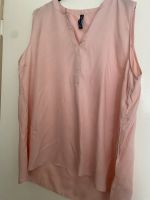 Blusen und Kleid Größe 46 Je 10.00€ Gröpelingen - Gröpelingen Vorschau