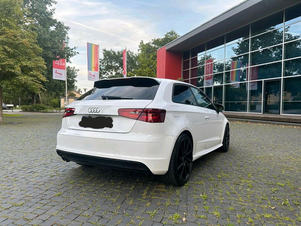 Audi A3 1,4 TSI S-Line in Gifhorn