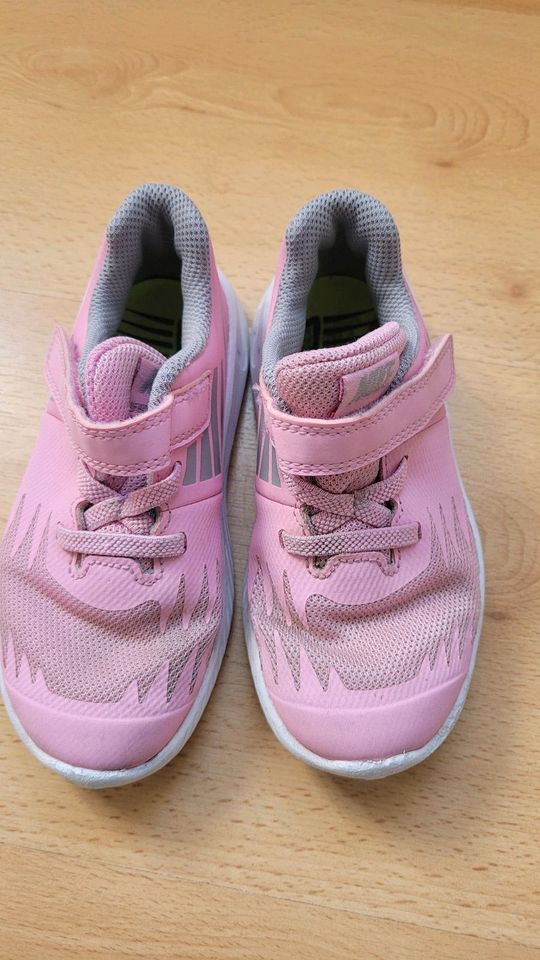 Nike Schuhe, Turnschuhe, Sneakers, rosa, Gr. 26 in Dresden