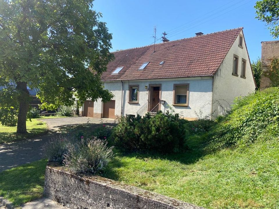 Haus für 1-2 Familien mit Garten und 2 Garagen in Dennweiler-Frohnbach