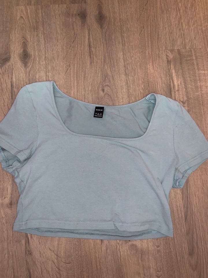 Türkises Crop Top in Wermelskirchen