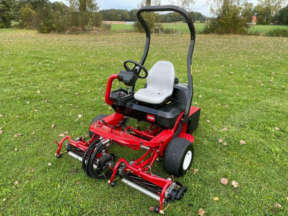 Toro Greensmaster 3250 Spindelmäher Golfplatzmäher in Weidenbach