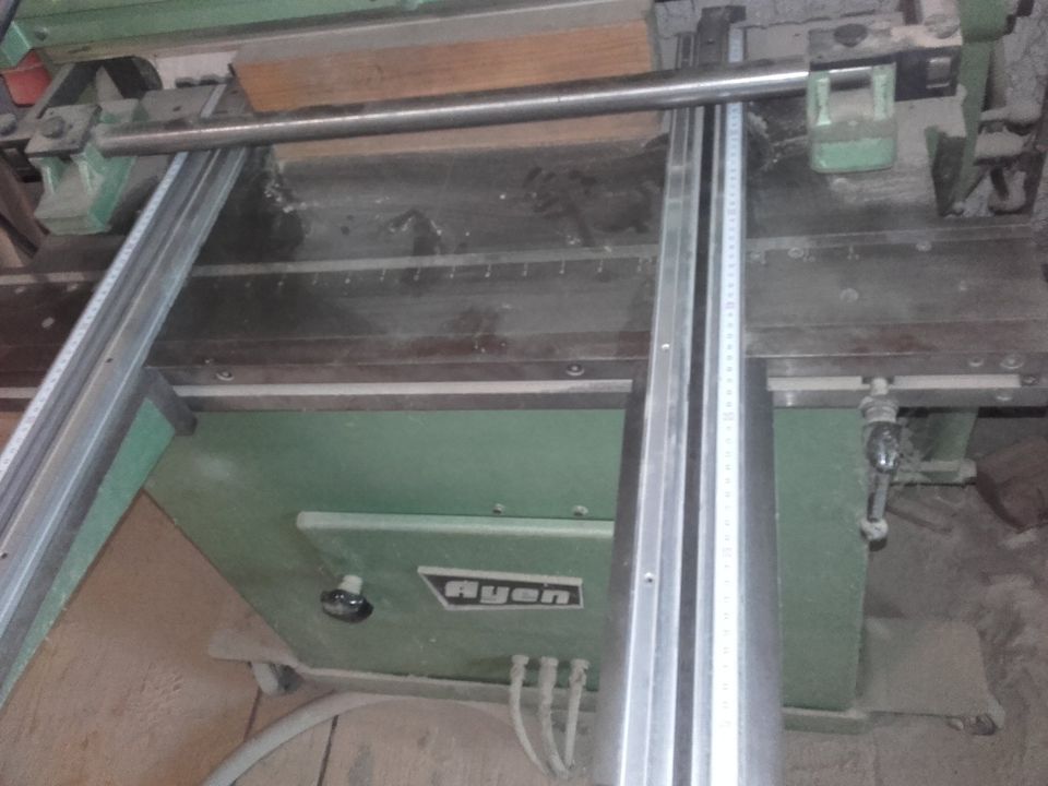 Dübelbohrmaschine, Reihenbohrmaschine Typ Ayen, 32mm System in Memmingen