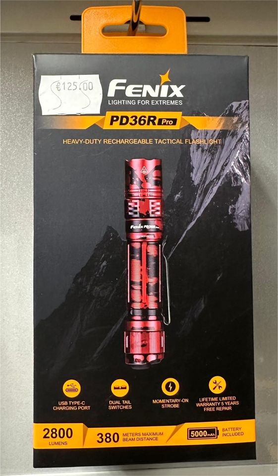 Fenix PD36R Pro Taschenlampe PD 36R Red Camo Sonderedition LED in Heusenstamm