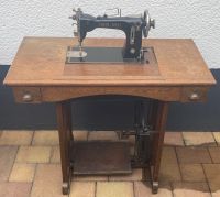 Nähmaschine mit Tisch Haid & Neu Metall Holz Antik Vintage Deko Nordrhein-Westfalen - Pulheim Vorschau