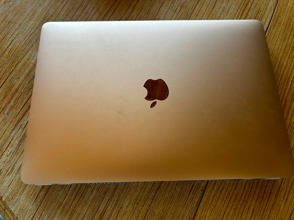 13"Apple MacBook Air in Rosé Gold in Bautzen