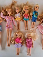 11 Stück Set Original Barbies Puppen mit Klamotten Niedersachsen - Buxtehude Vorschau