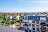 Provisionsfrei! Ganz oben, ruhig, hell, mit Aufzug, 42 qm Dachterrasse und Blick über ganz Dresden. Dresden - Briesnitz Vorschau