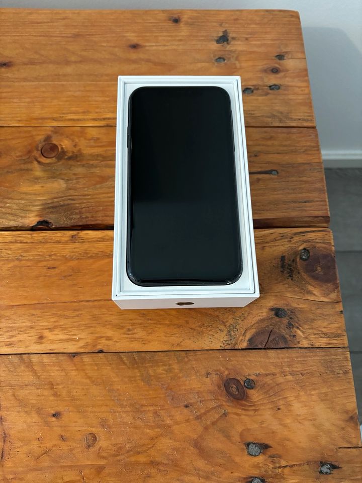 iphone 11 | 128 GB | mit OVP | schwarz in Krefeld