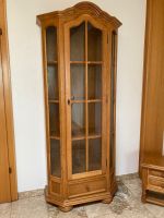 Großer Schrank / Vitrine Eiche massiv Vintage Nordrhein-Westfalen - Attendorn Vorschau