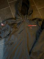 Prada Jacke Köln - Köln Dellbrück Vorschau
