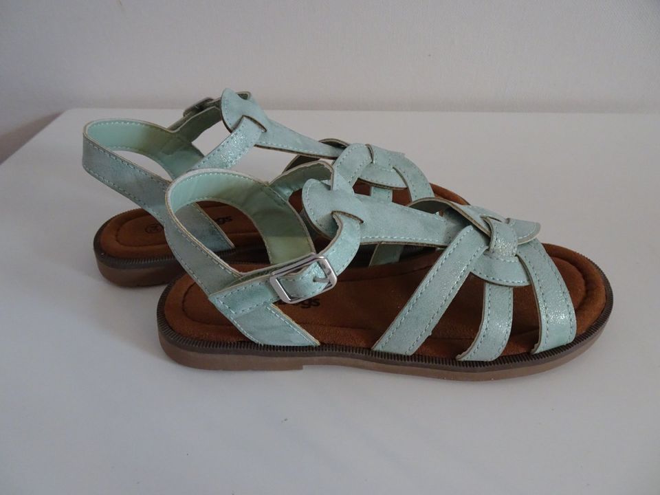 NEU! Sandalen mintfarben Gr. 34 Klettverschluß in Dörverden