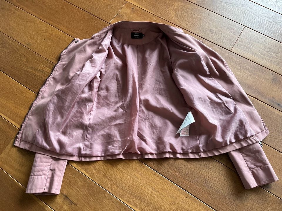 Schöne Kunstlederjacke von Only,Gr. 36, sehr gut erhalten, rosa in Langenberg