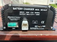 Batterieladegerät für Wohnmobil Niedersachsen - Uelzen Vorschau