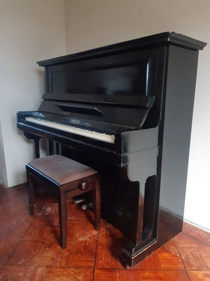 Altes Erfurter Klavier Piano Antik in Erfurt