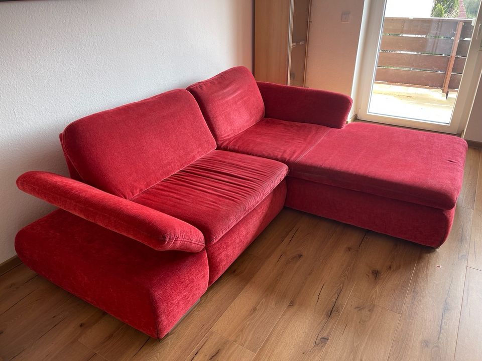 Rotes Ecksofa zu verkaufen in Groß-Umstadt