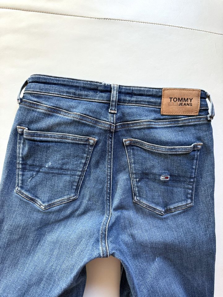 Tommy Hilfiger Jeans Mid Rise Skinny Nora Ankle W26/L32 in Poing