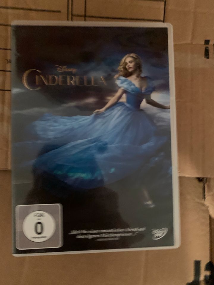 Ich verkaufe die oben genannten DVDs in Essen