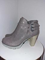 Bugatti Stiefeletten grau/silber Gr. 41 Nürnberg (Mittelfr) - Nordstadt Vorschau